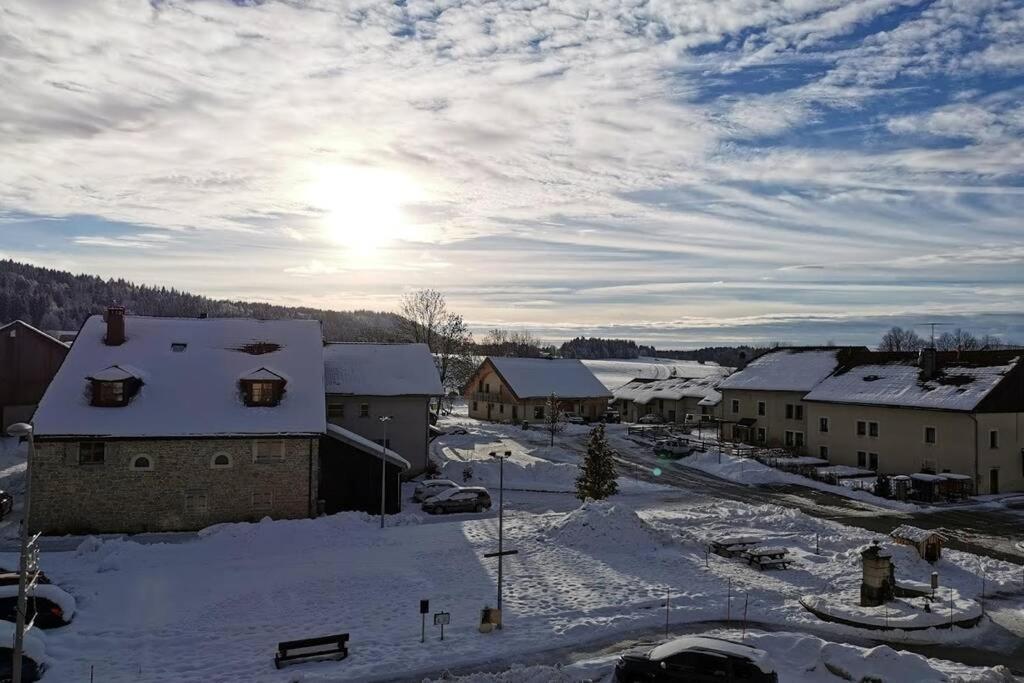 شقة Ravissant Appart Proche Suisse Et Pistes De Ski Familiales Les Fourgs المظهر الخارجي الصورة